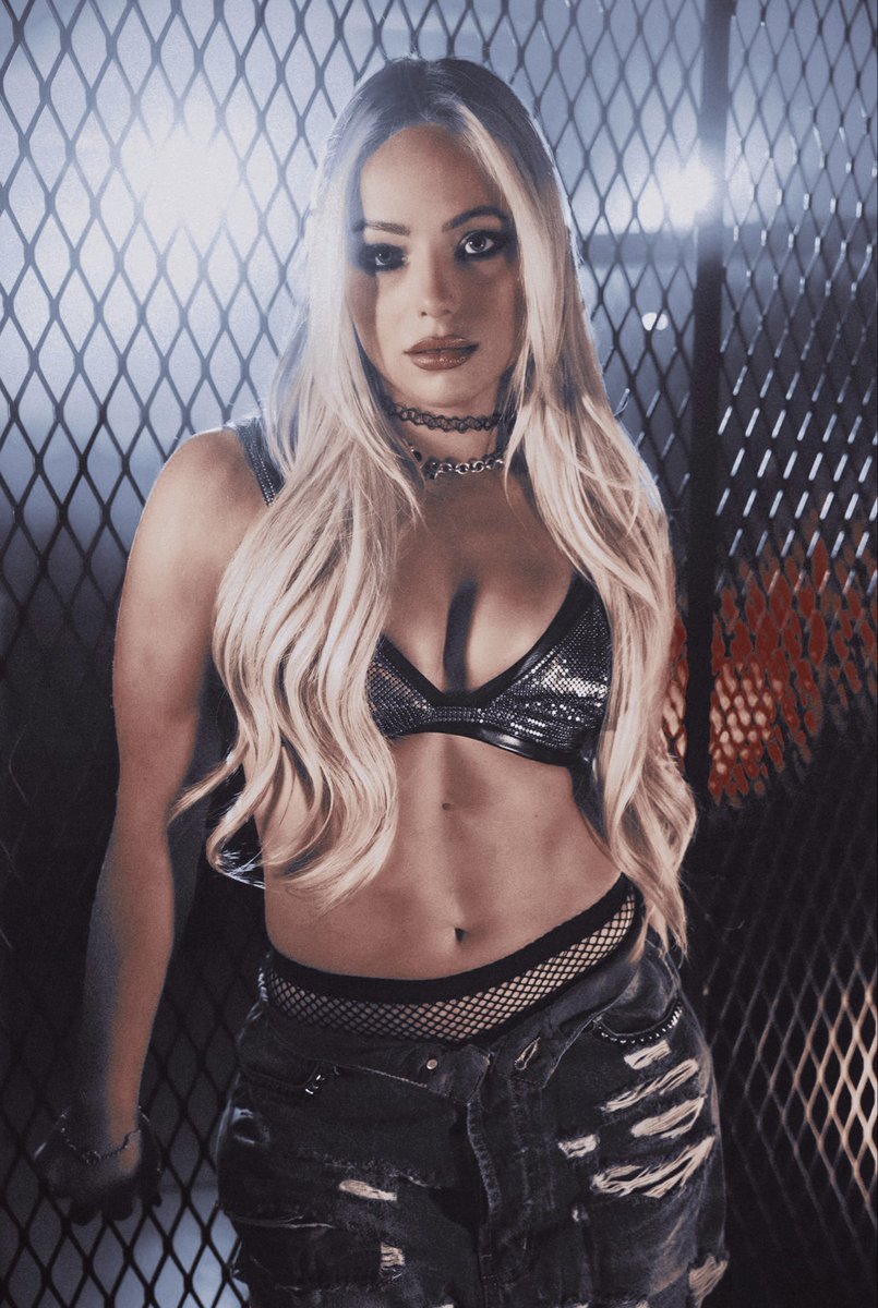 🌹 —— 𝑳𝑰𝑽 tweet media