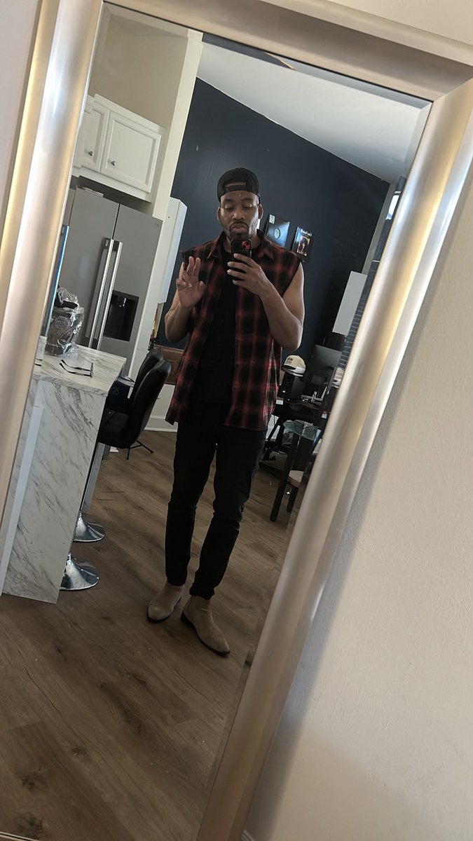 Employee of the Month tweet media