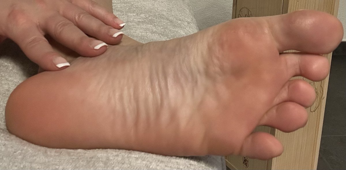 Maria Davis tweet media