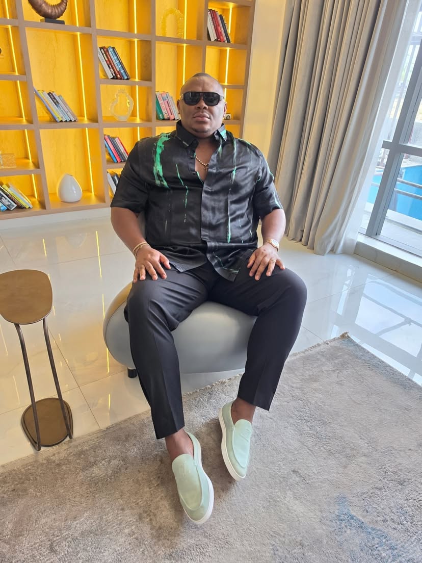 Vintagedeluxeinteriors tweet media