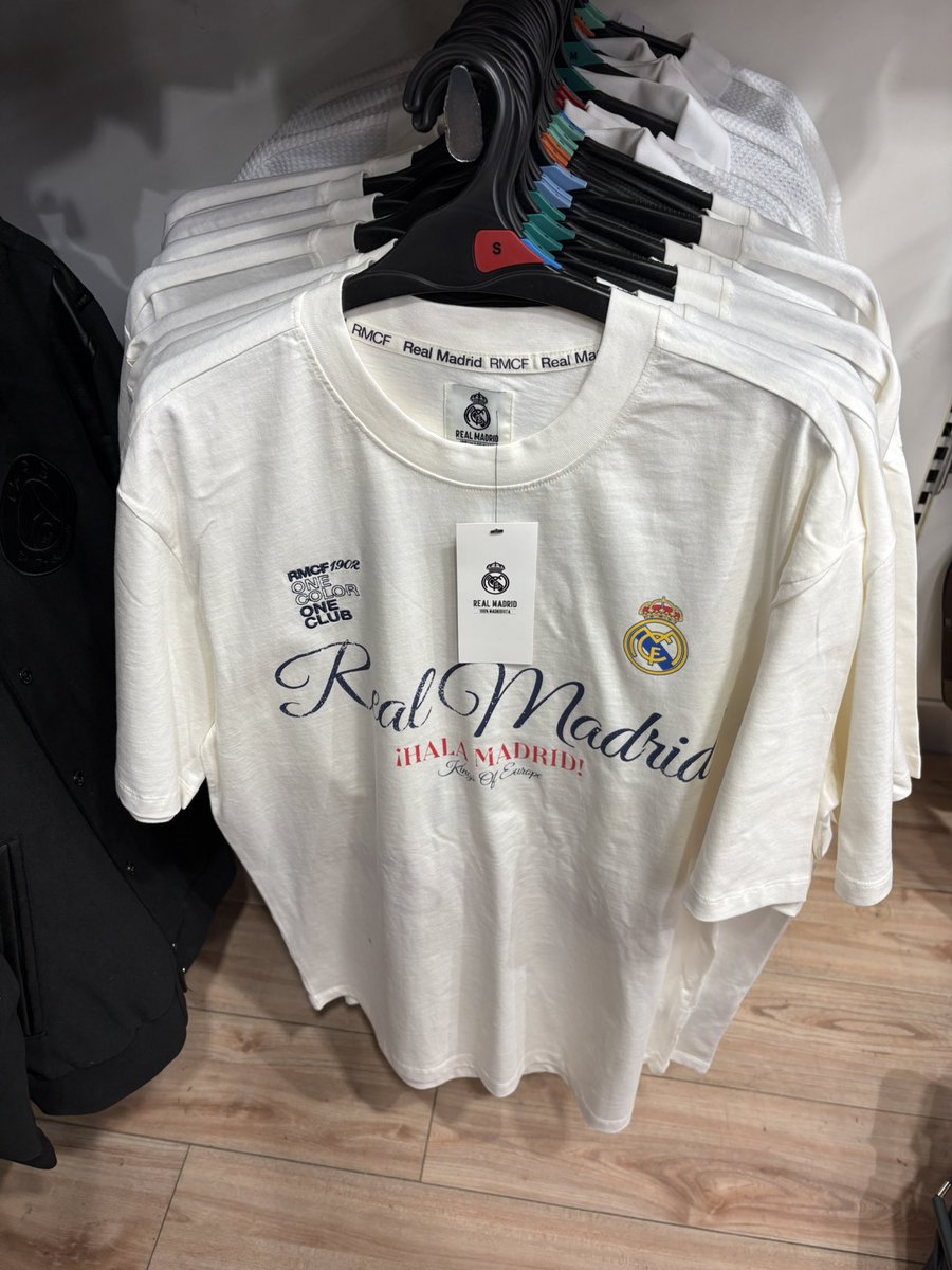 BrainyNewSexySH's tweet photo. I couldn’t help myself. Primark has fantastic football merchandise!! ⚽️⚽️ #PSG #RealMadridCF #footballmerchandise #primarkuk #PrimarkRealMadrid #PrimarkPSG #primarkfinds https://t.co/TUd55RbGf3