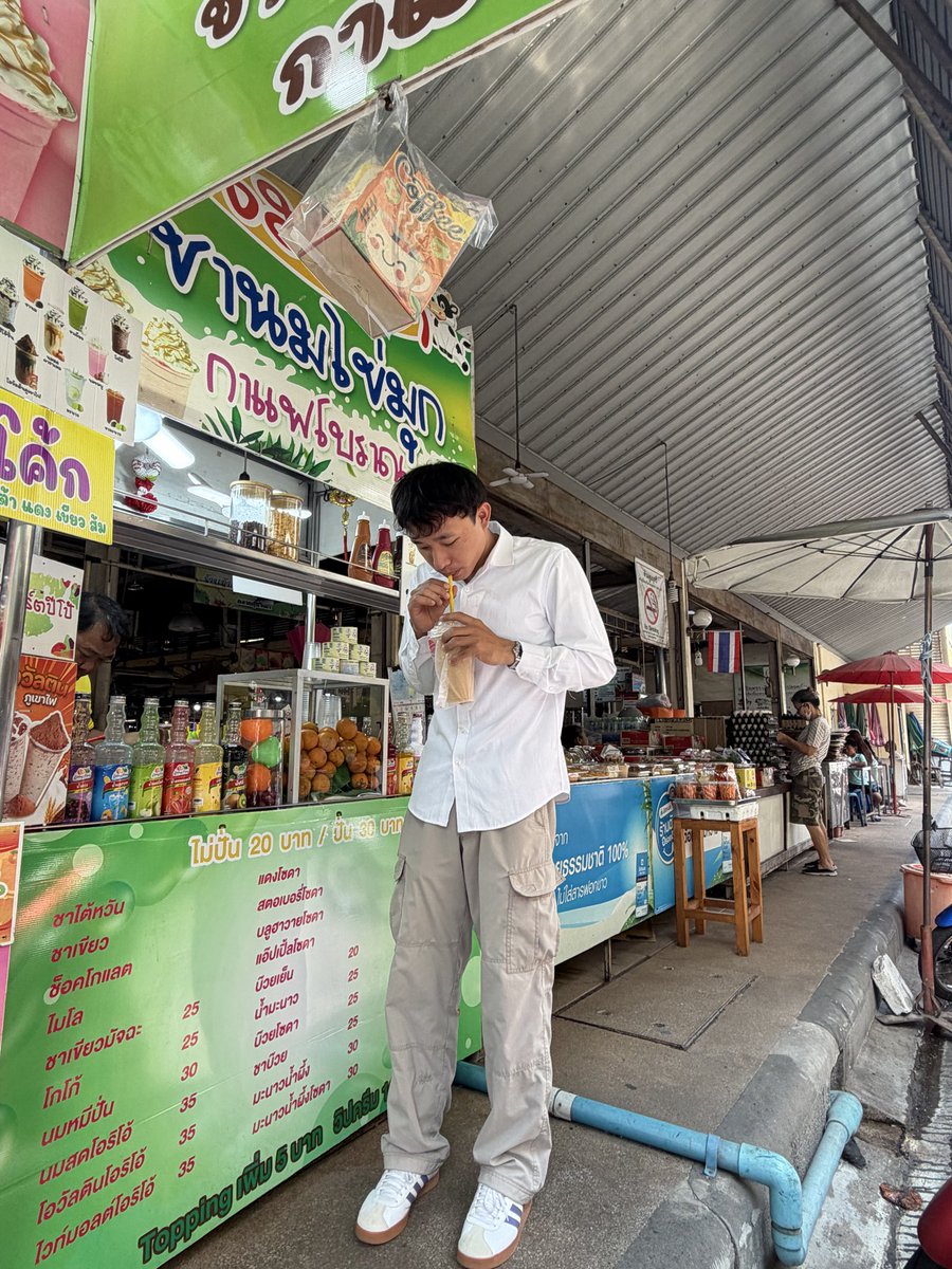 Aut_aut23's tweet photo. ชอบความสบายใจ มากกว่าความวุ่นวาย❤️
#เเปดริ้ว #ฉะเชิงเทรา https://t.co/y1EP1vP7Vr