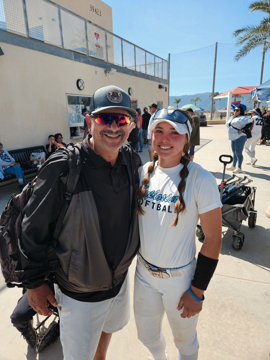 Savannah Taffolla tweet media