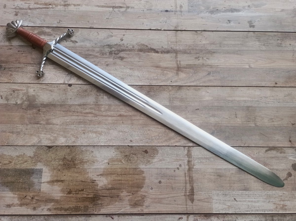 Arann Reichhardt Swordsmith tweet media