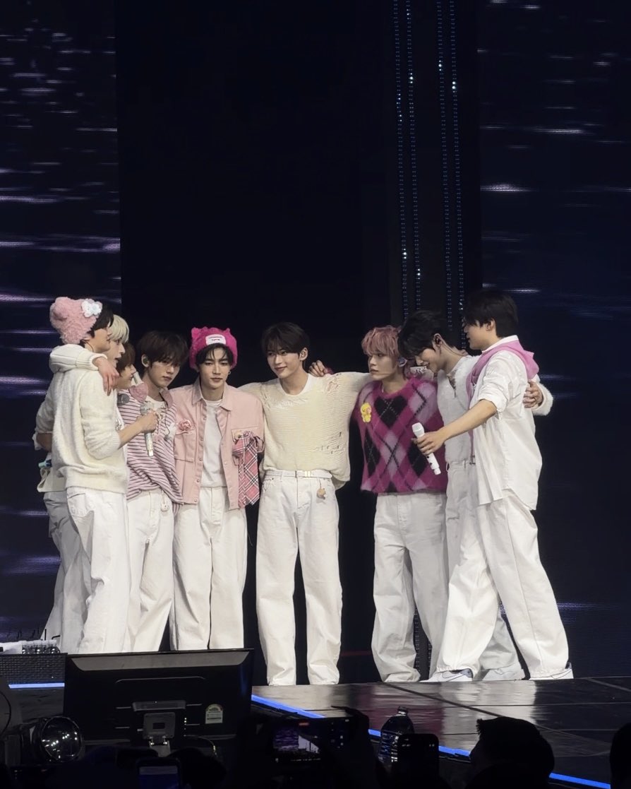 ppoingg8_'s tweet photo. 빠빠이 너무고마웠고 사랑해♡ https://t.co/0dyxPqDGn5