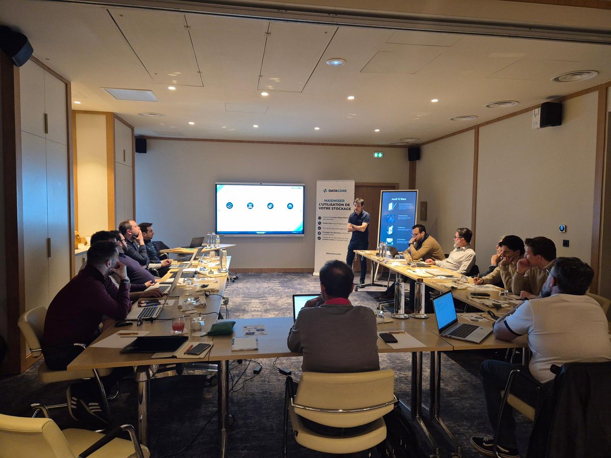 DataCore France tweet media