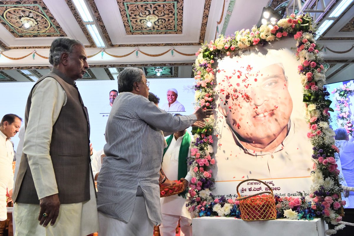 Siddaramaiah tweet media