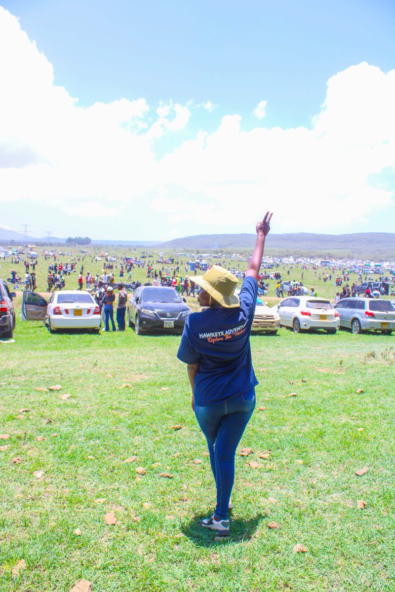 I love Kenya na tuchukue Kura. That's not tutam but millennials signature