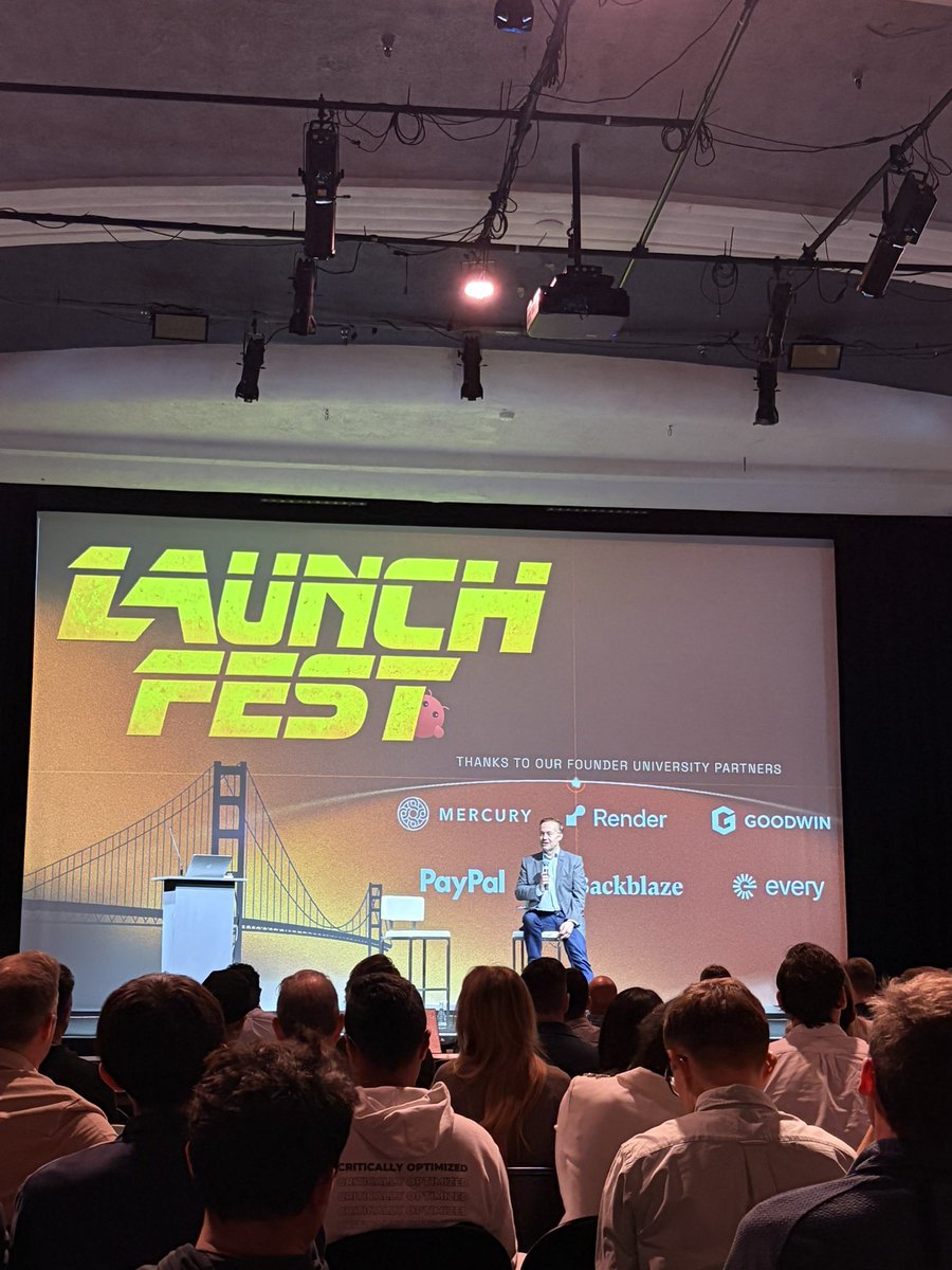 William Estoque tweet media