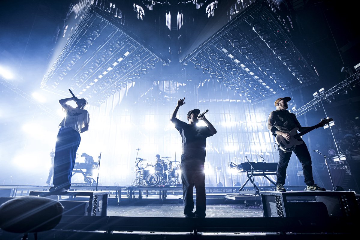 Dave Phoenix Farrell tweet media