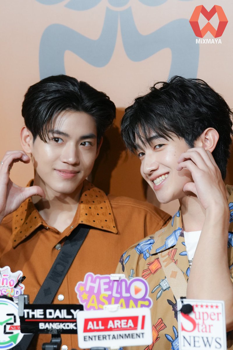 webmixmaya's tweet photo. แอลม่อน - โปรเกรส ช่วงสัมภาษณ์ในงาน MCM ฉลองครบรอบ 50 ปี เปิดตัว MCM Lifestyle Store แห่งใหม่ที่ EmQuartier
ALMONDPROGRESS AT MCM EVENT
#MCMTHxAlmondProgress
#AlmondProgress
#MCMThailand
#Almond #PROGRESSS https://t.co/oqIw0rk9EE