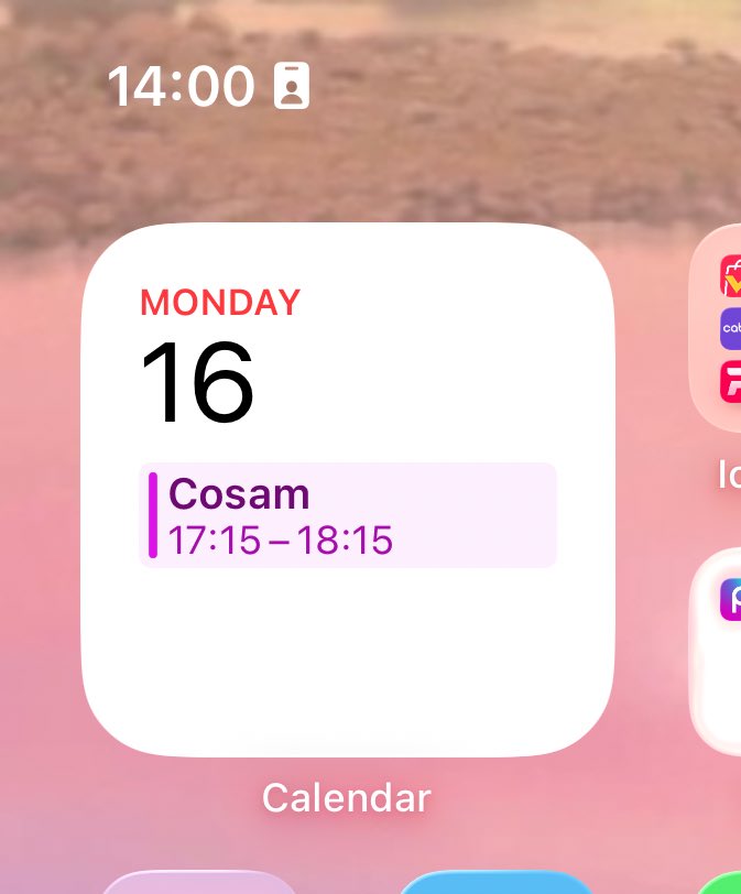 Constance tweet media