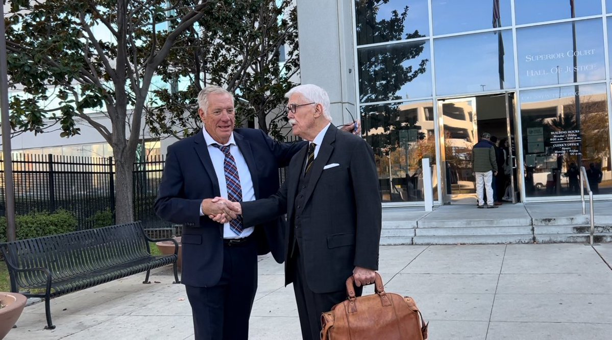 Cameras in Courtrooms! tweet media