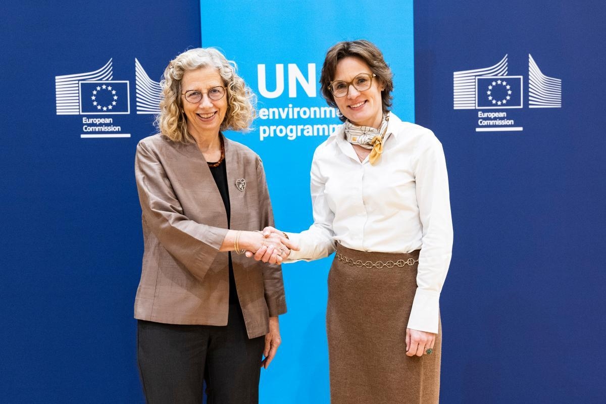 <a href="/UNEP/">UN Environment Programme</a> and the <a href="/EU_Commission/">European Commission</a> reaffirmed their commitment to science, global environmental cooperation and action at their annual high‑level meeting today. They also agreed on key areas for their renewed 2026-2029 partnership. 🇺🇳🇪🇺

environment.ec.europa.eu/news/commissio…