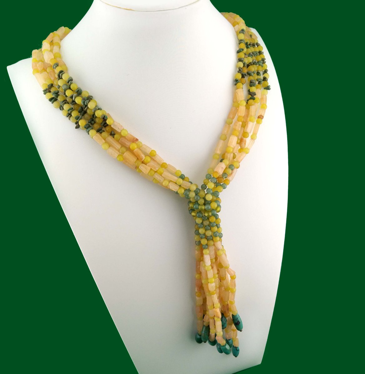 SoChicFinds tweet media