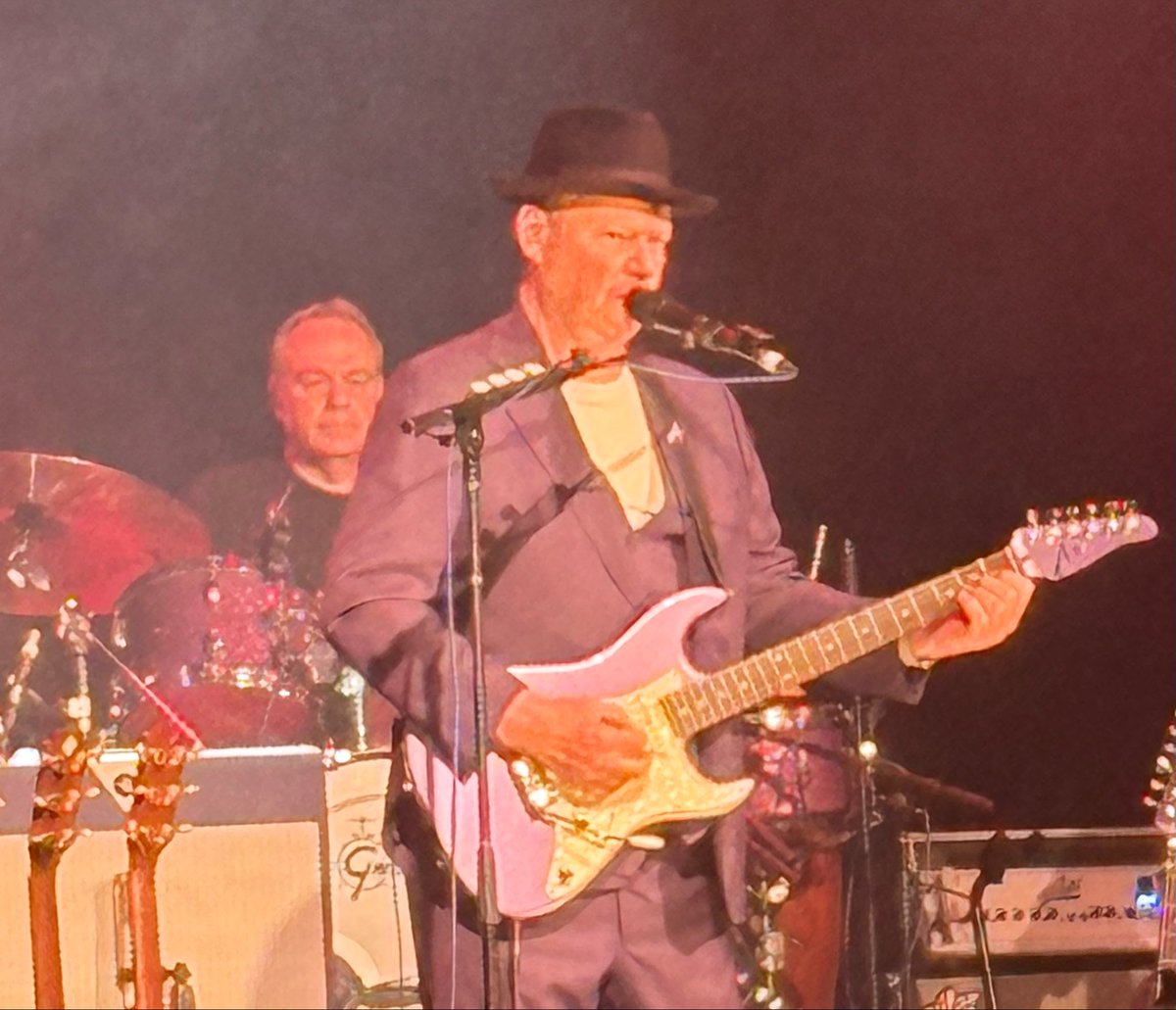 DKD35253826's tweet image. @itsMrCross So happy I got to see you a second time in Hot Springs. I saw you in Atlanta in the mid 80’s after Sailing was a huge hit. Your music has been a constant in my life. Wishing you great health and continued success. #longtimefan