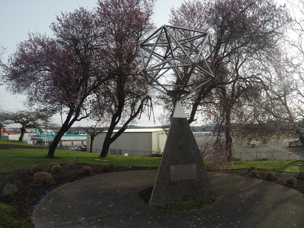 クランベリー tweet media