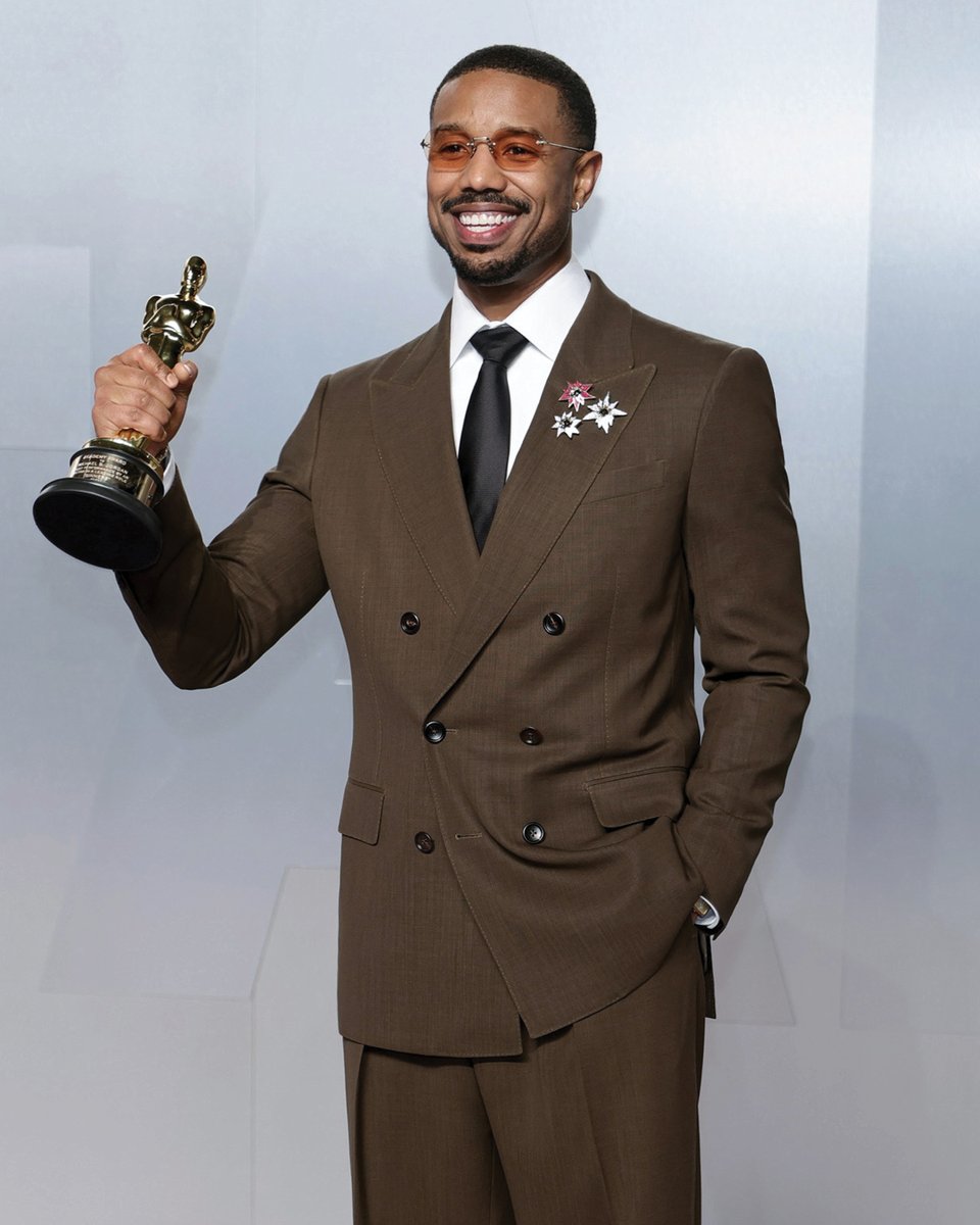 TOM FORD tweet media