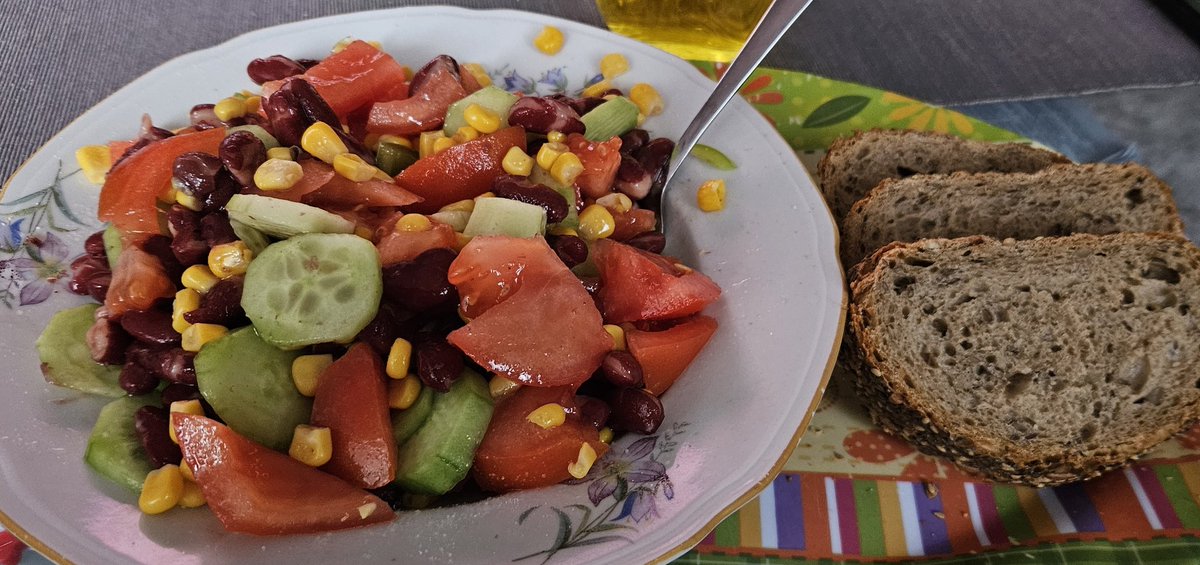 Baze Lazevski tweet media