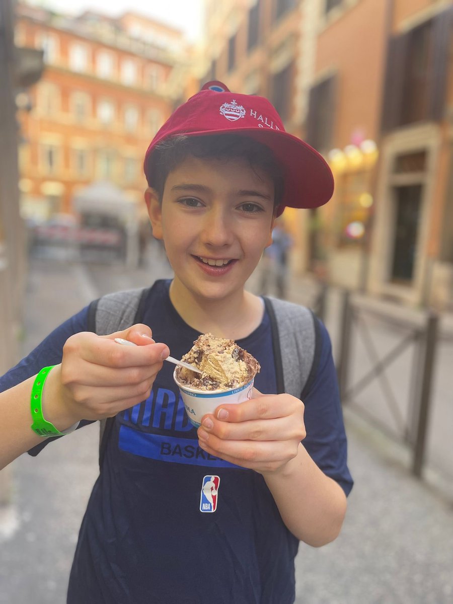 Hallfield School tweet media