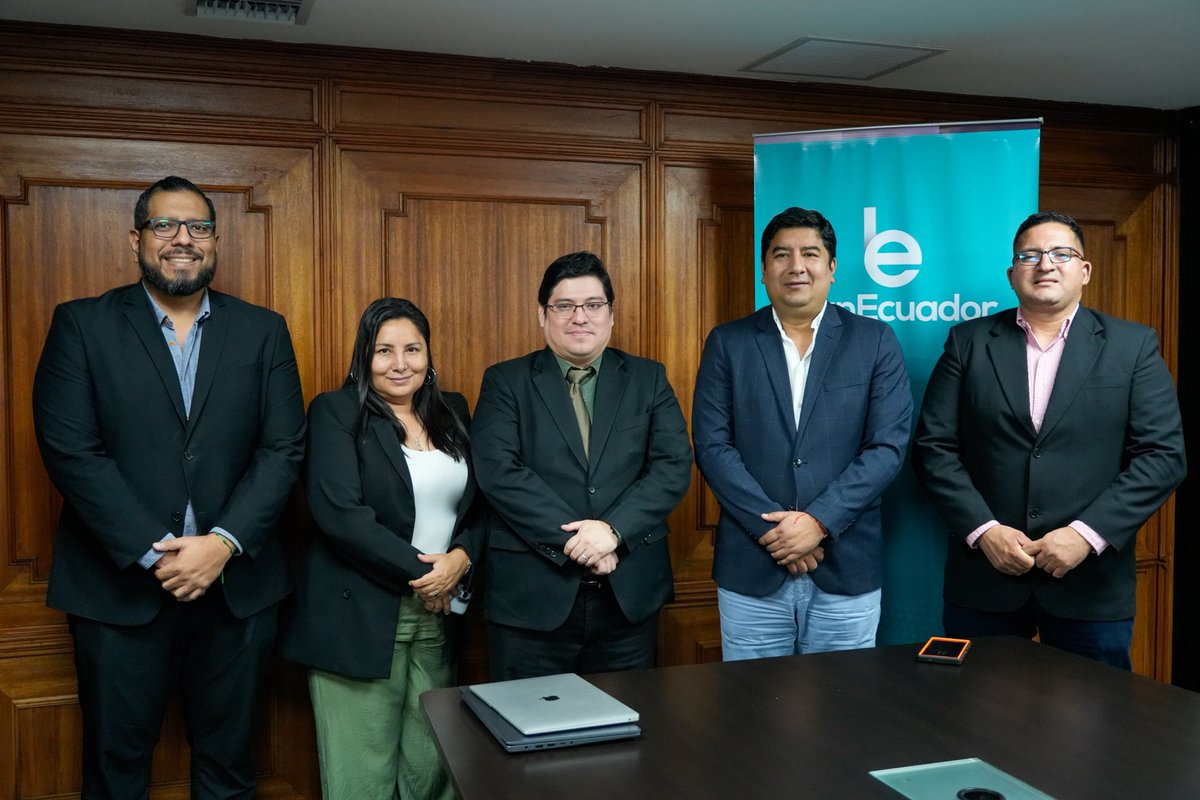 BanEcuador tweet media