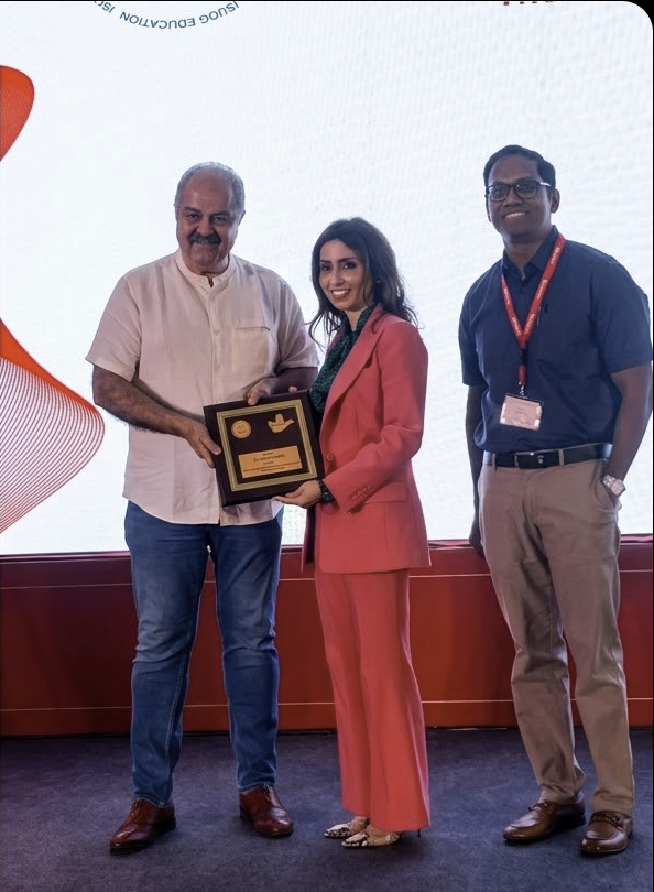 Asma Khalil tweet media