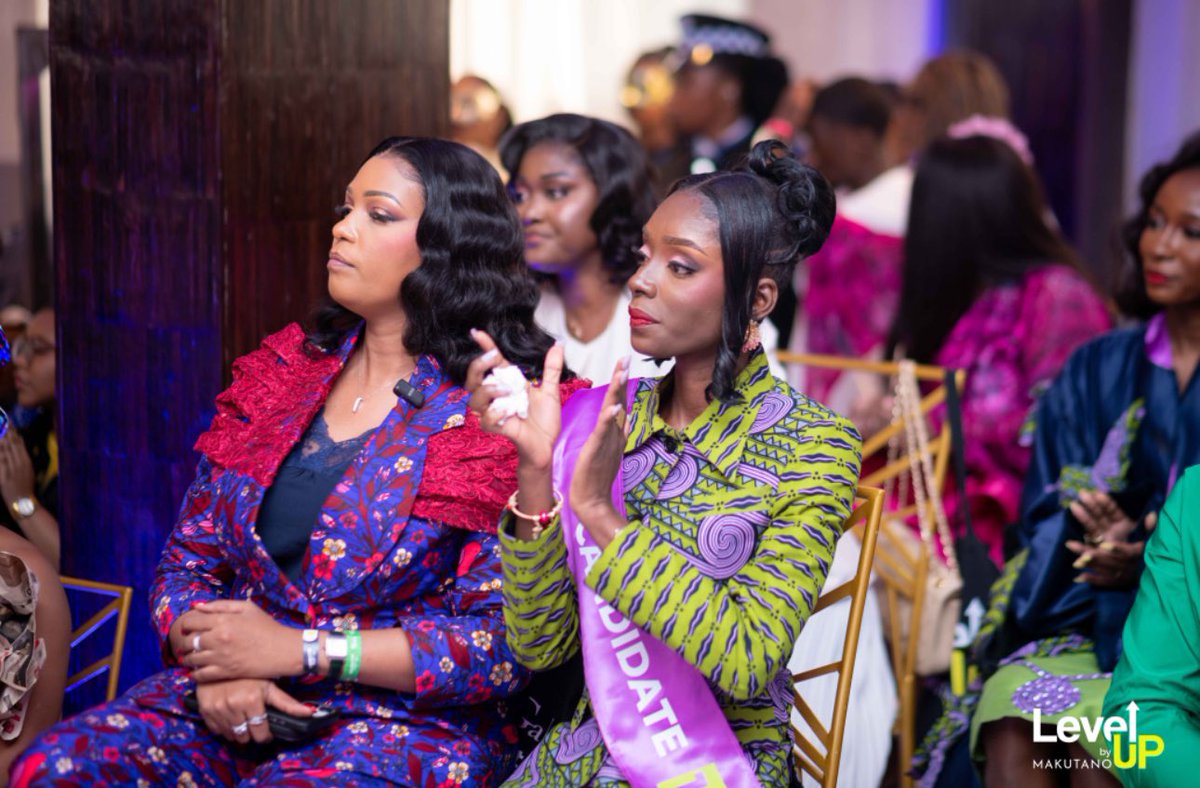 Ika de Jong tweet media