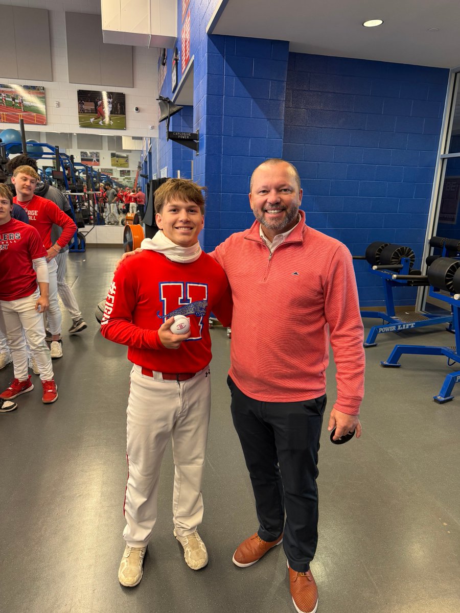 JagBaseball16's tweet photo. Congrats to sophomore Paxtyn Gonzales for being the Adam Rope State Farm Player of the Week!!! ⁦@MISD_Athletics⁩ https://t.co/5OJ9vVEX8z