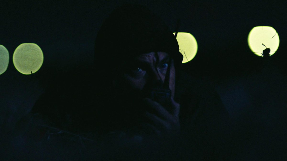 Columned tweet media