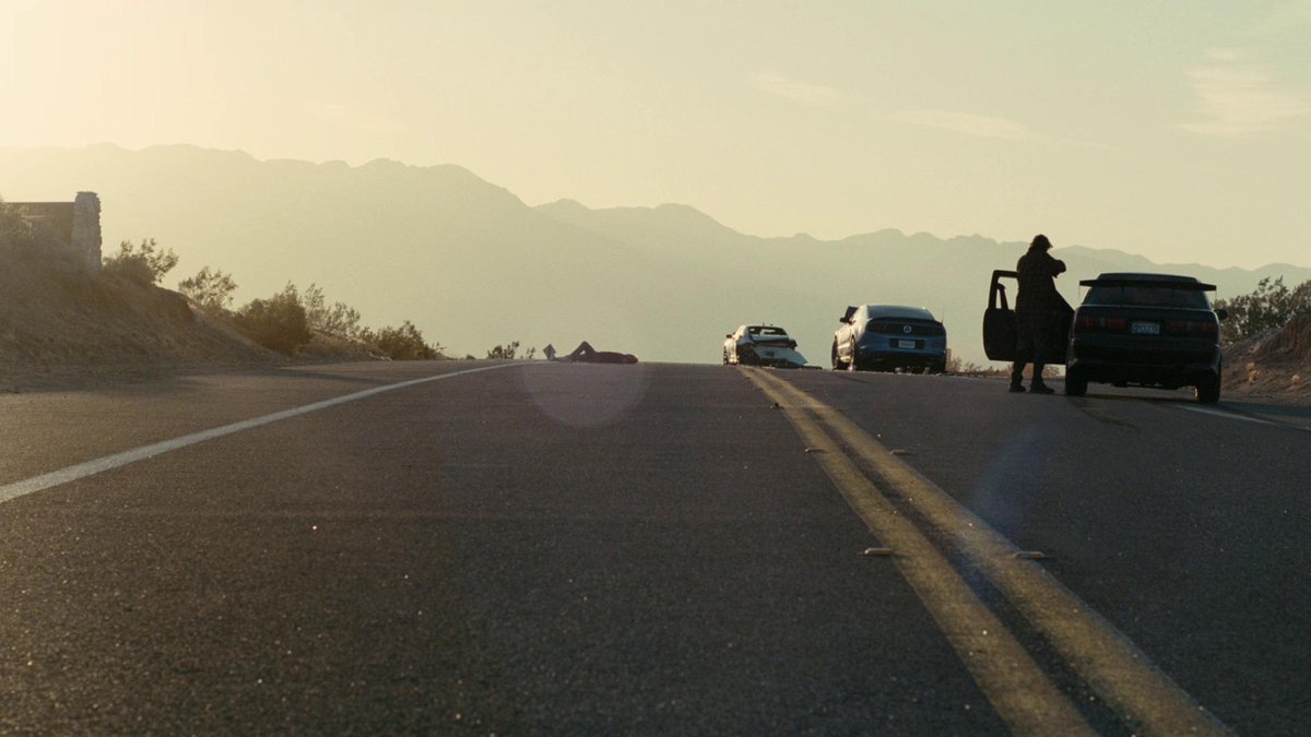 Columned tweet media