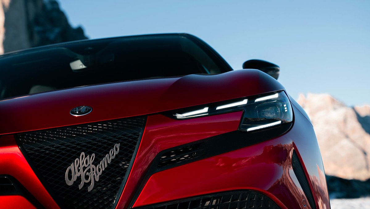 Alfa Romeo tweet media