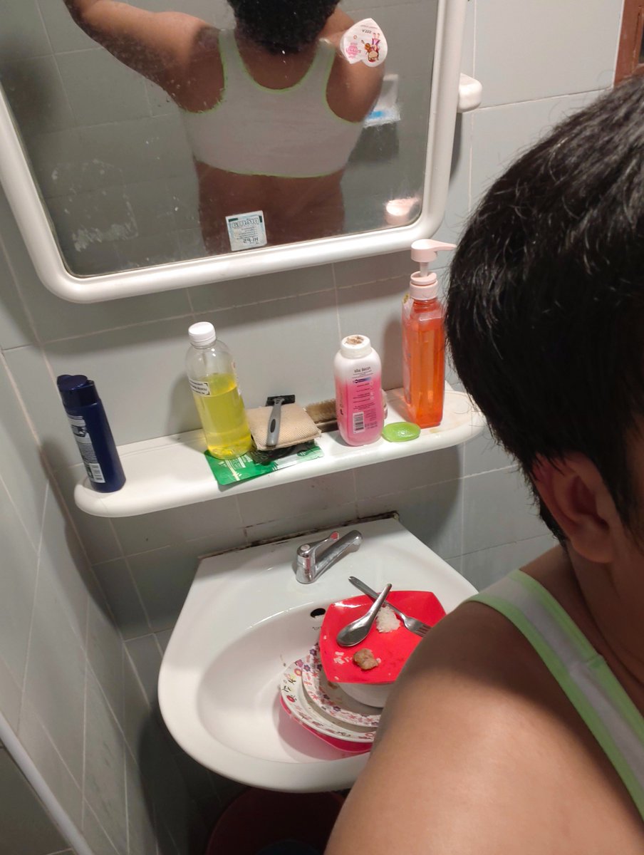 Shinoyake's tweet photo. จะว่าไปแล้ว แบบไม่มีฟองน้ำ ก็ใส่สบายเหมือนกัน แต่ดันมีแต่ไซส์เด็กประถม 555

#crossdresser #crossdress #firstbra #สาวดุ้น #ชายแต่งหญิง #cd #ชุดชั้นในสาวน้อย #เสื้อในเด็ก https://t.co/O8K2ihAiMp