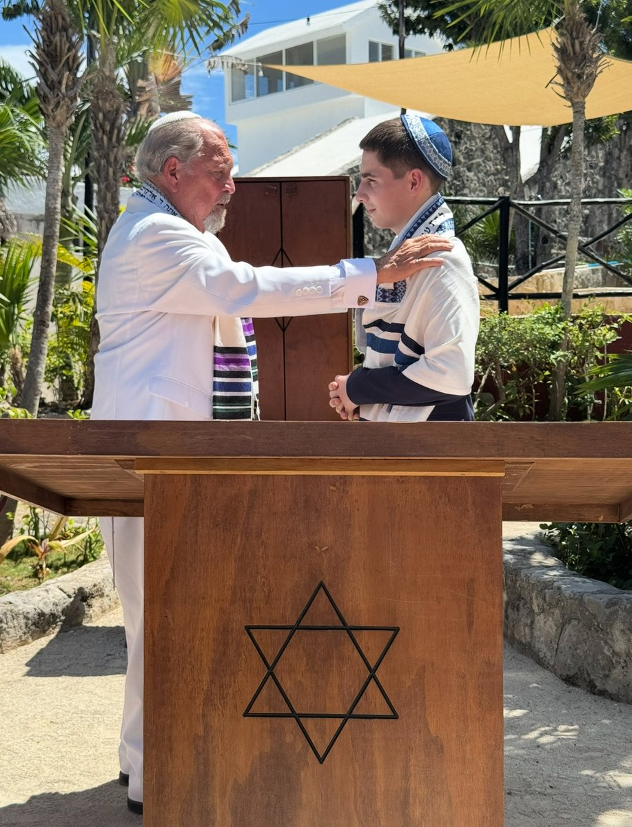 Ashley Kalus tweet media