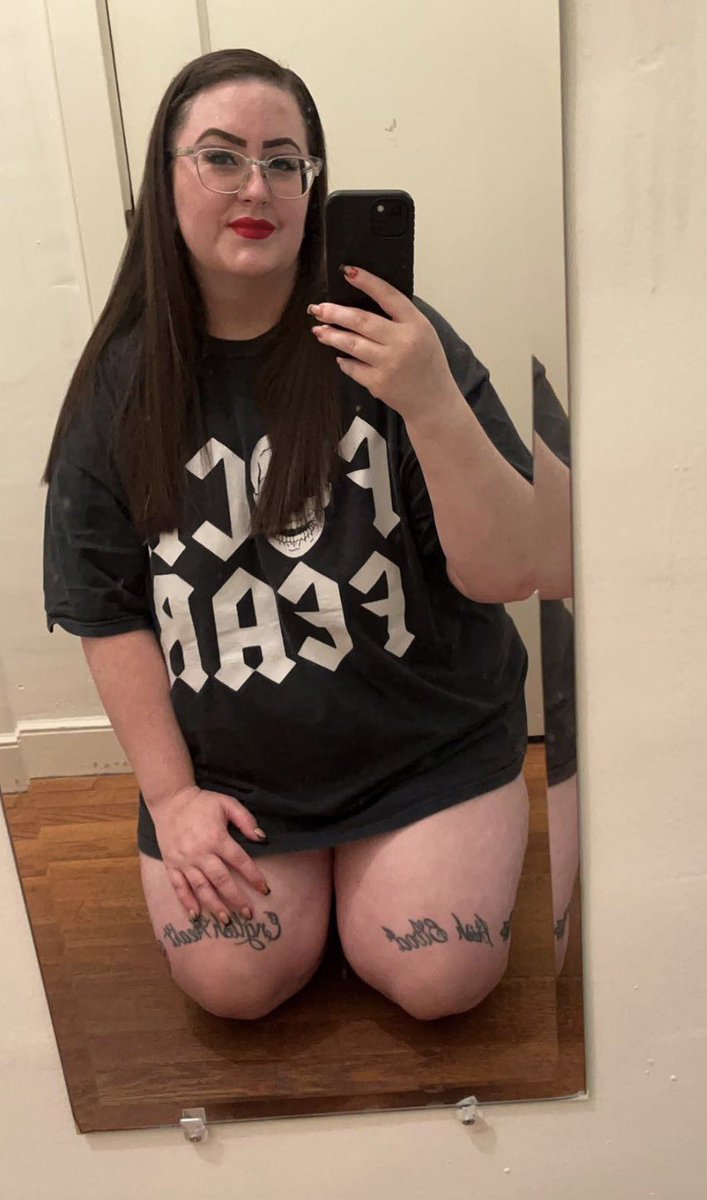 jessica rose. 🐧. tweet media