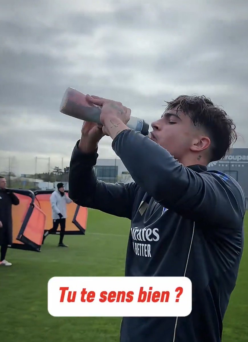 .𝐒𝐒𝐇🅰️𝐑𝐊𝐈. tweet media