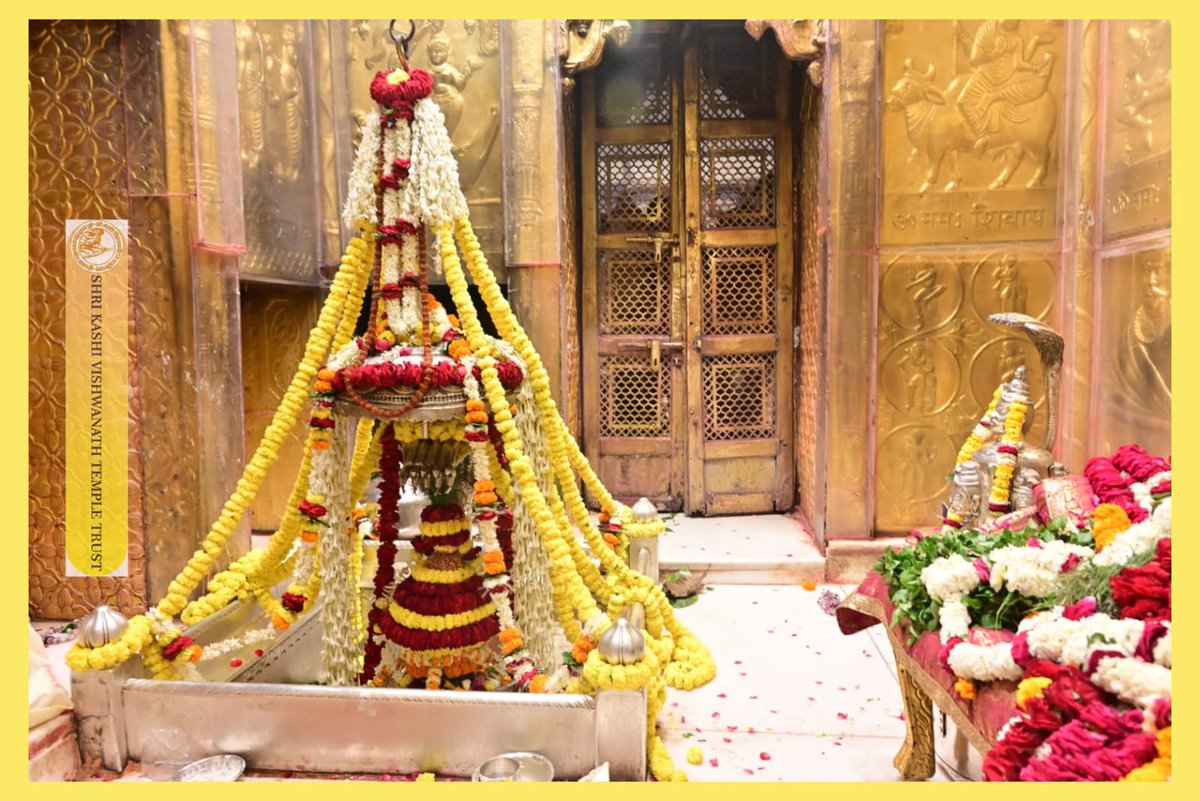 ShriVishwanath's tweet photo. श्री काशी विश्वनाथ जी की शयन आरती I
#kashivishwanath #kashi #sanatandharma #banaras https://t.co/FquIFHQn9T