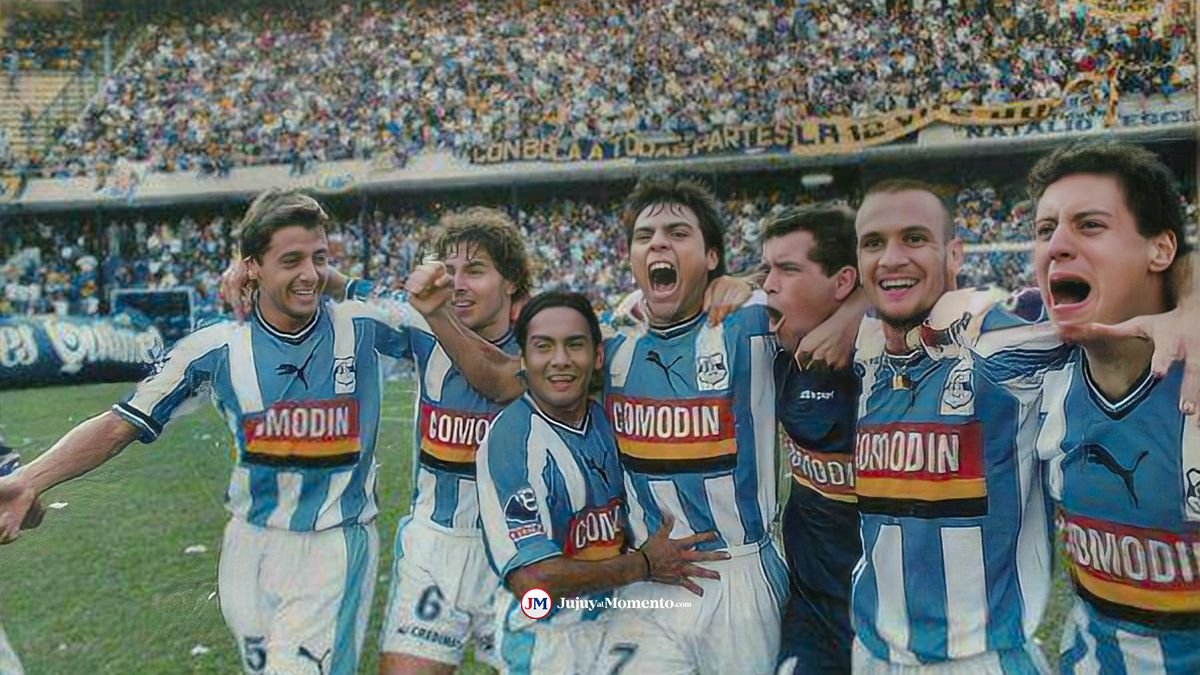 HugoGyej2398's tweet photo. Uyyy mira si hace el Gooool romano
Gooool GOOOOL de #GyeEJujuy..
Dice que el lobo aquí en la capital federal le está ganando a boca por 1 a 0 ..🐺🥹

Abrazos desde Jujuy para la gente de este gran relator del fútbol argentino ⚽️ 
#QUEPD https://t.co/wPC8AcMmZR