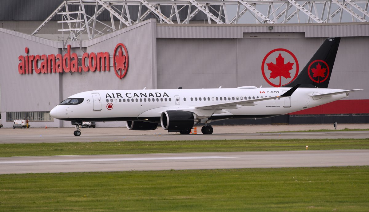 Air Canada tweet media