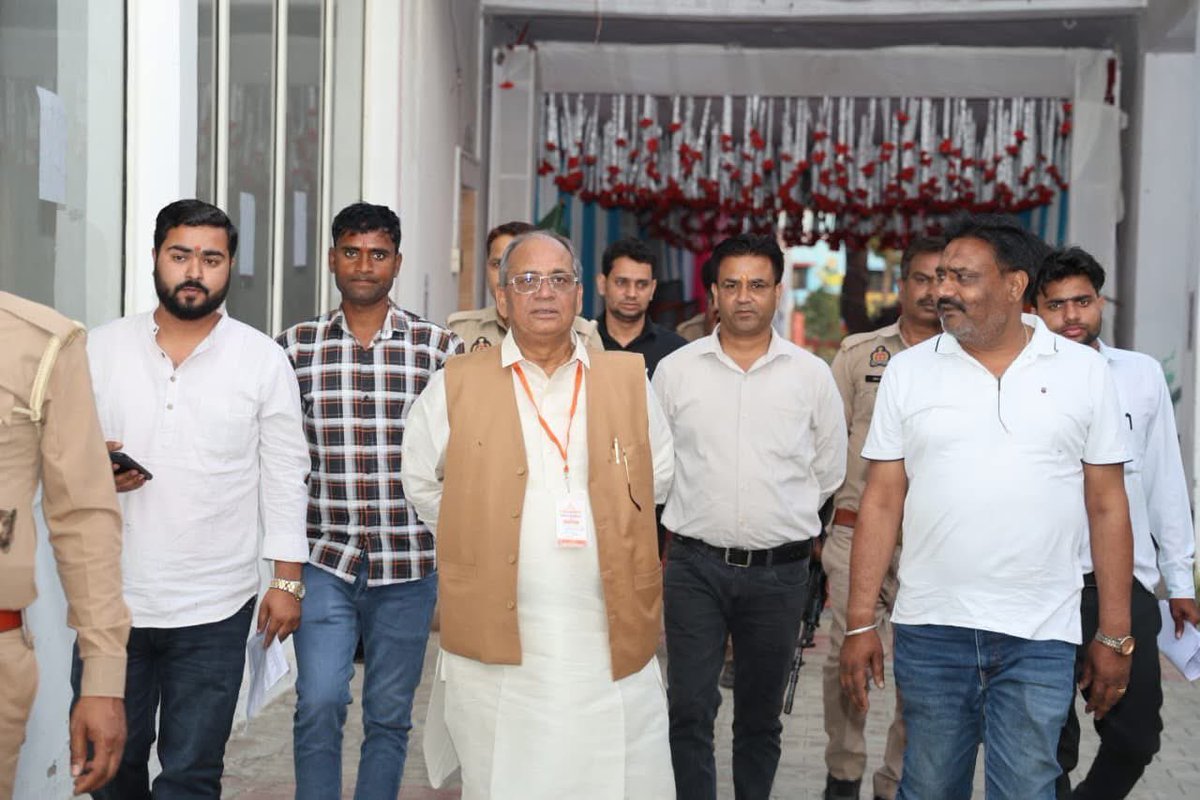 RajveersinghUP's tweet photo. आज विधानसभा अतरौली में भारतीय जनता पार्टी द्वारा आयोजित मंडल अतरौली नगर एवं मंडल अतरौली देहात के ‘पंडित दीनदयाल उपाध्याय प्रशिक्षण महाभियान 2026’ के अन्तर्गत आयोजित प्रशिक्षण वर्ग में सम्मिलित होने का अवसर मिला।
#Atrauli https://t.co/K675NVgsXK