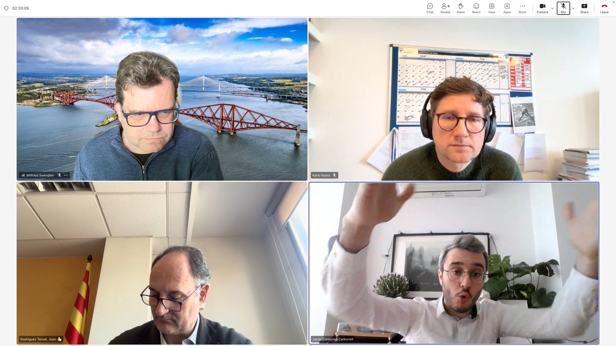 Javier Carbonell tweet media