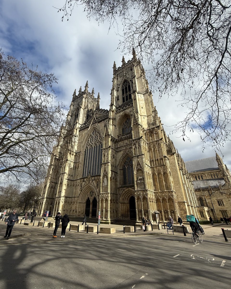 Dan Simmonite tweet media