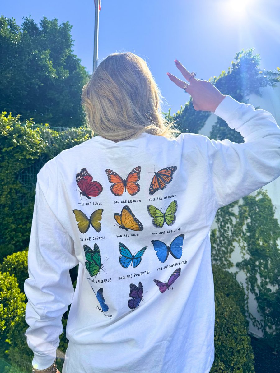 Charlotte Flair tweet media