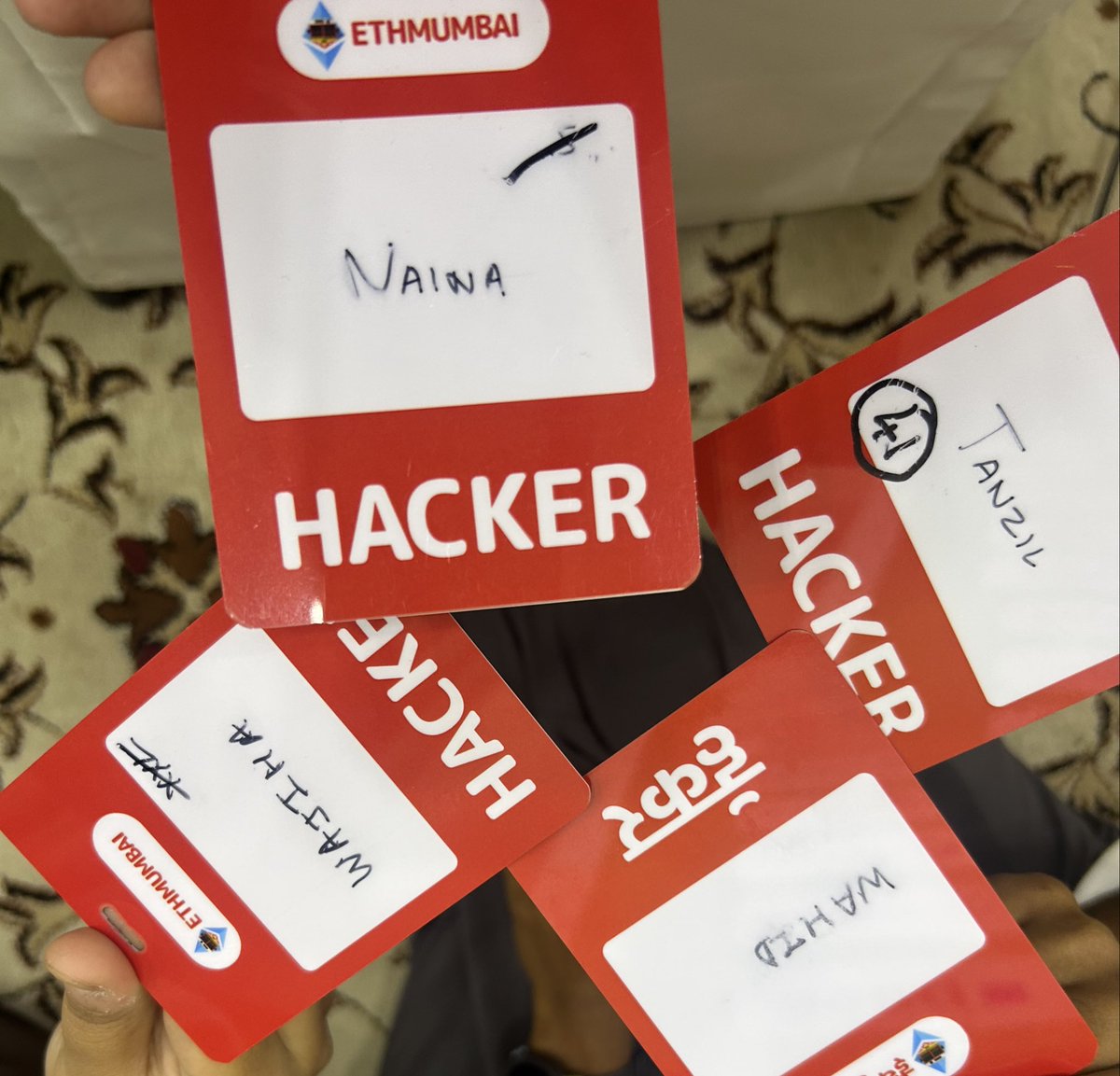 nainaa.base.eth 👩‍💻 tweet media