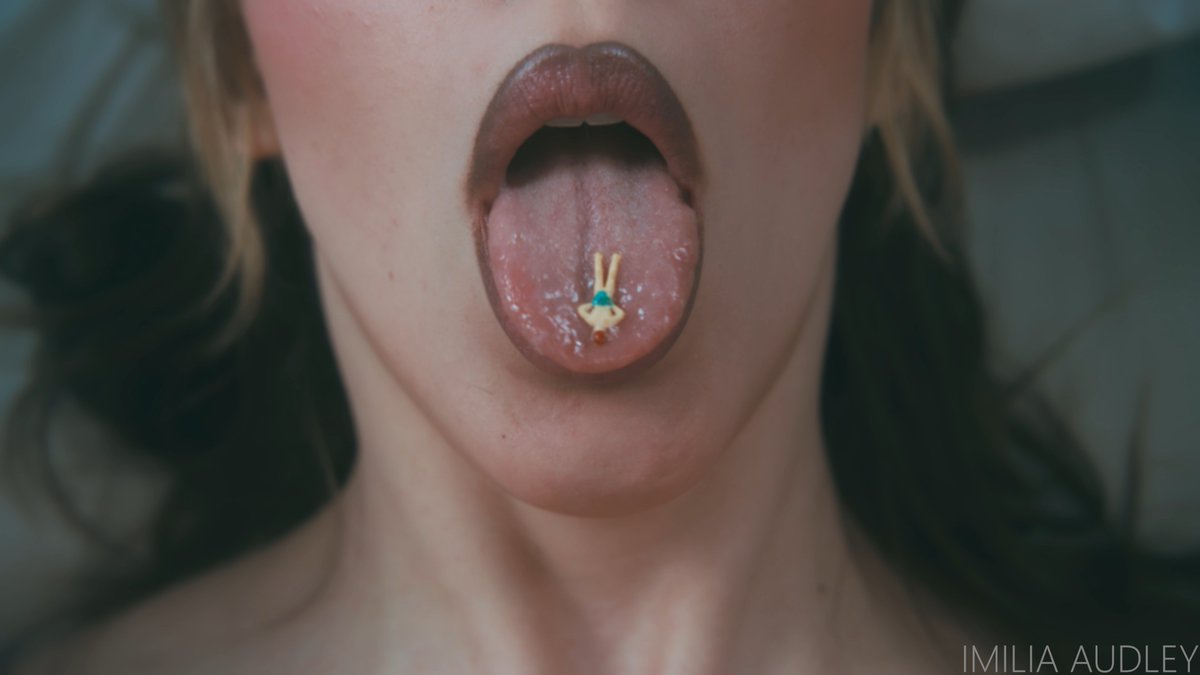 Imilia Audley 👽 tweet media