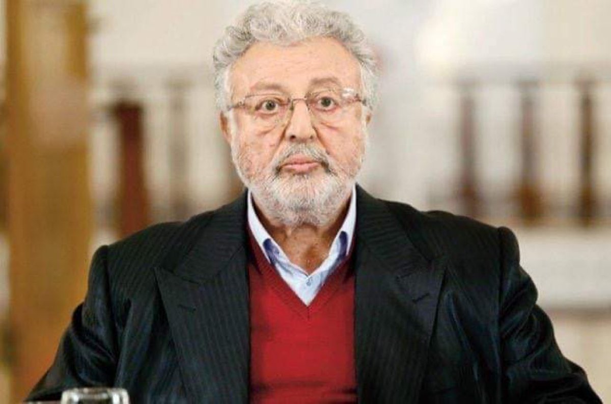 Bu ülkede kendi parasıyla içene AYYAŞ, çaldığı paralarla Umre'ye gidene DİNDAR deniyor...

Metin Akpınar