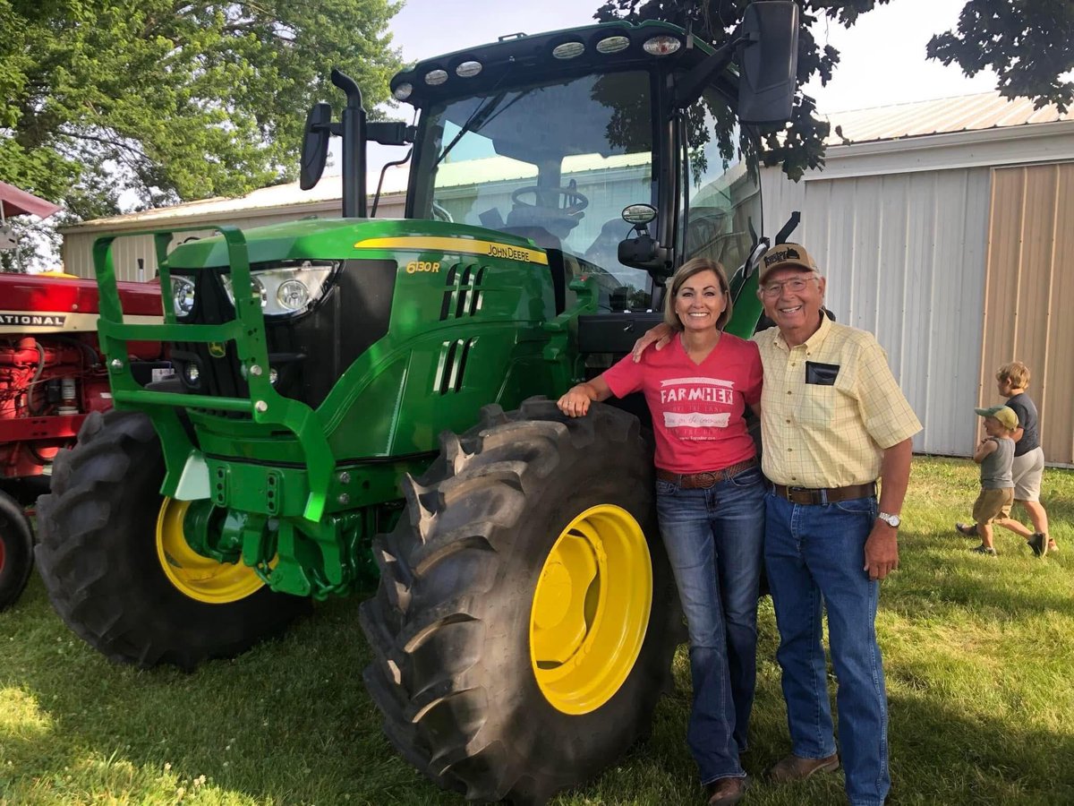 Gov. Kim Reynolds tweet media