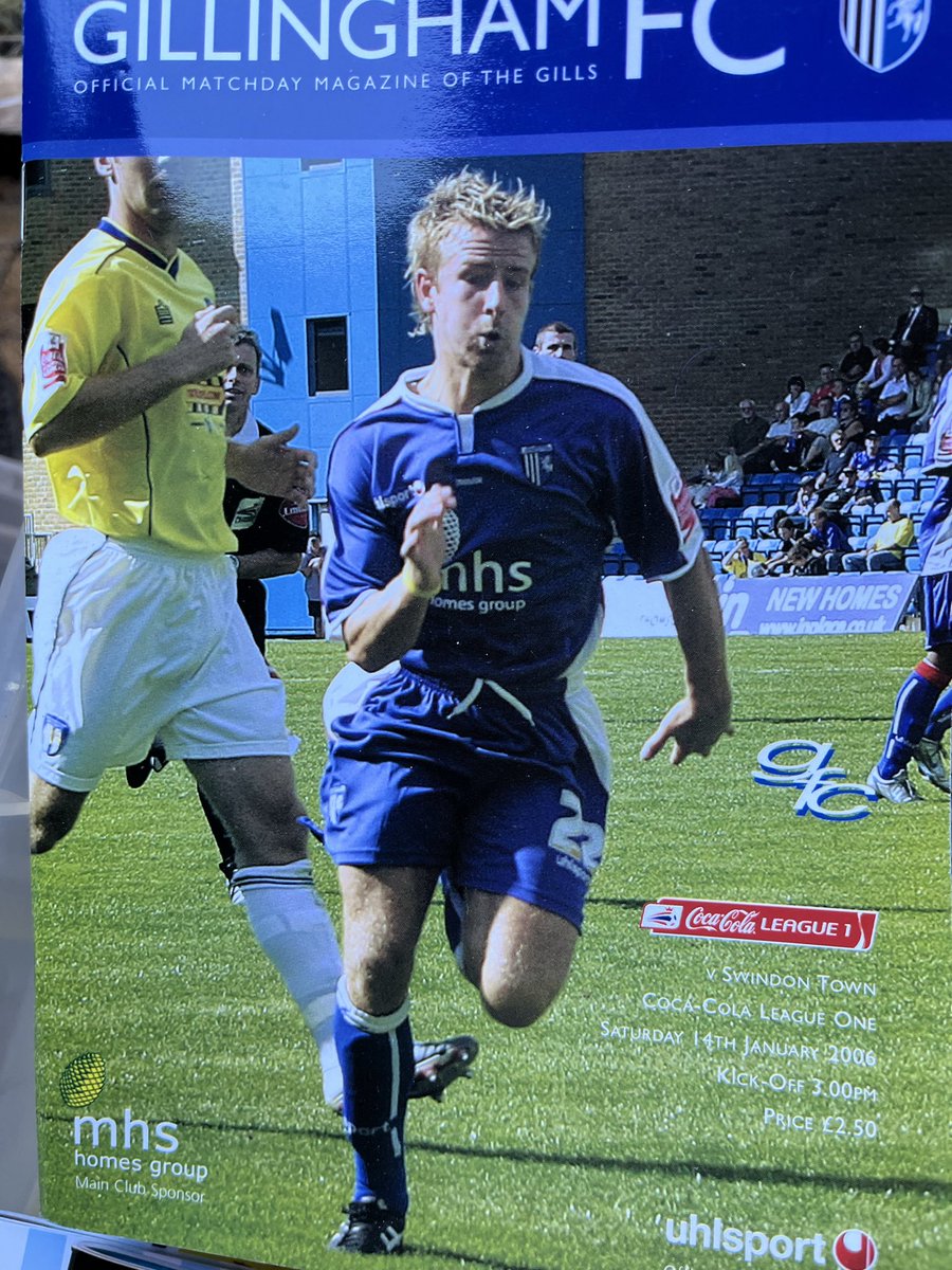 Old Swindon Programmes tweet media