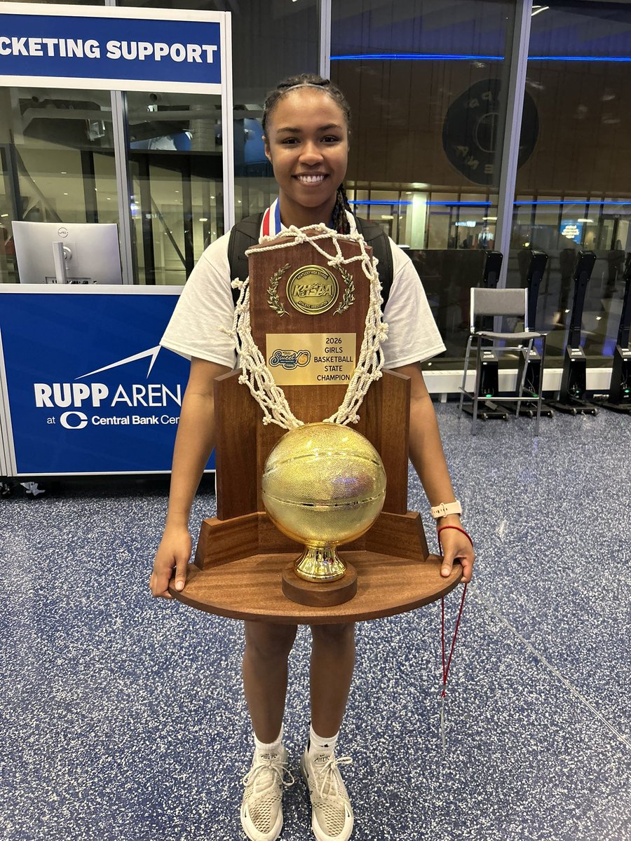 Annette Miller tweet media