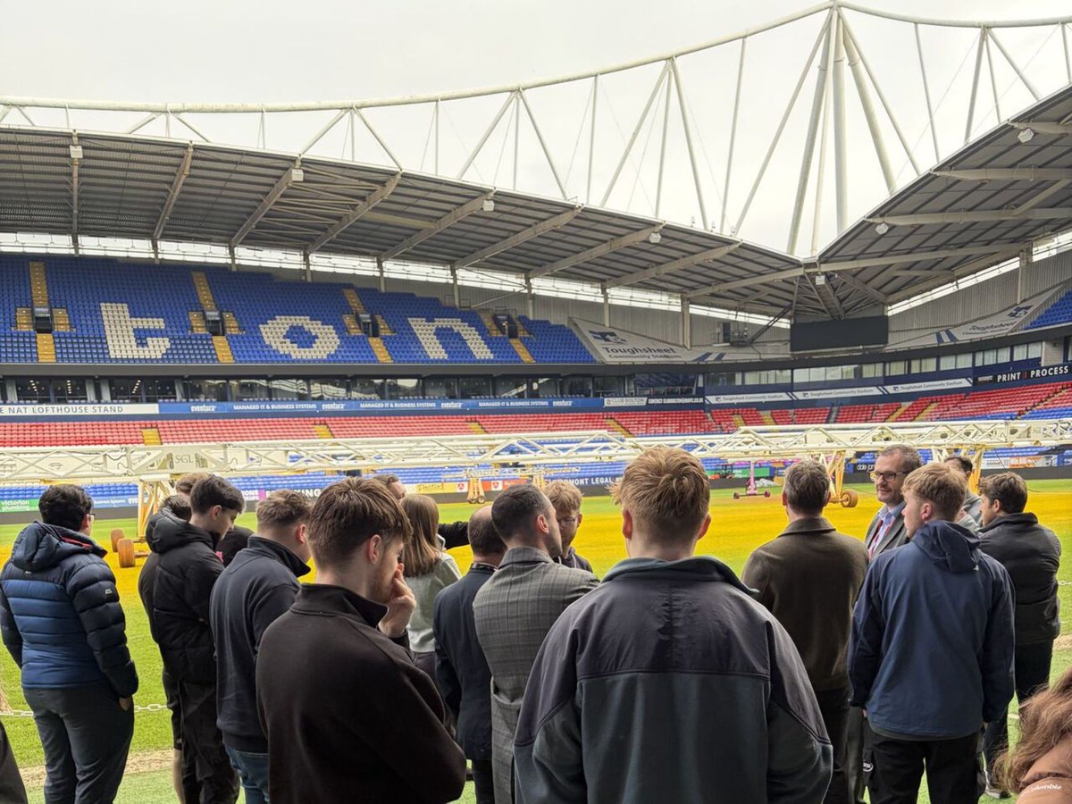 University Campus of Football Business tweet media