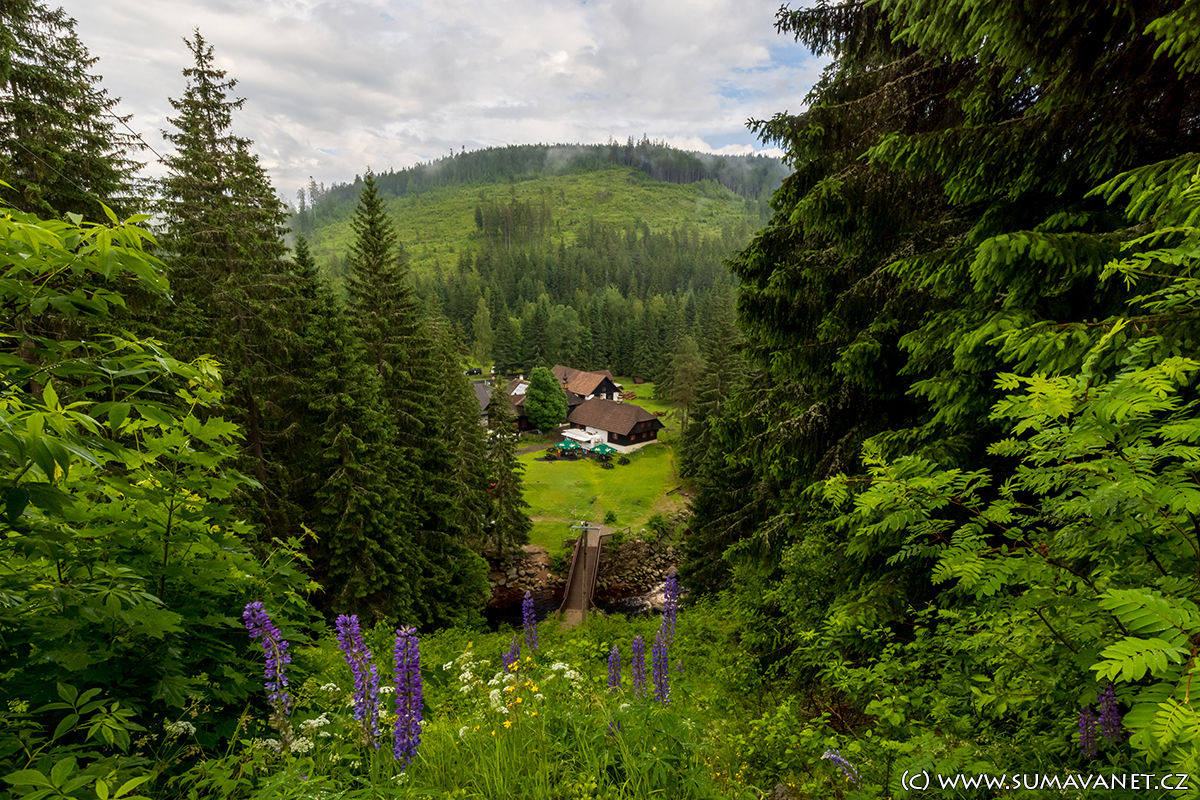 sumavanet's tweet photo. ✨Hledáte práci snů? Obec Srní hledá vedoucího manažera ATC Antýgl. ✨
Práce na místě s jedinečnou atmosférou z Klostermannových románů, kde rána začínají mlhou nad řekou a večery končí pod hvězdami, čeká přímo na Vás.
🔁Sdílejte svým známým.
✨Podrobné informace: https://t.co/dPlB8QapXW